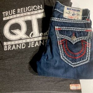 Rare! Straight Super QT in “SPLIT TAIL” wash True Religion size 31x34 unaltered